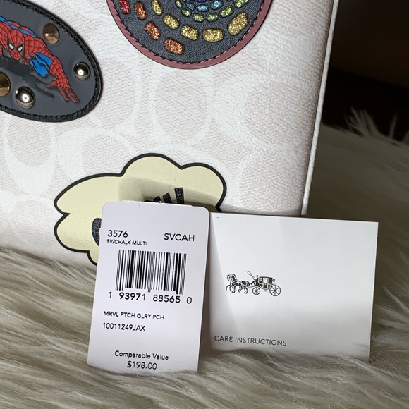 Coach x Marvel Large Gallery Wristlet Wallet - Picture 4 of 13